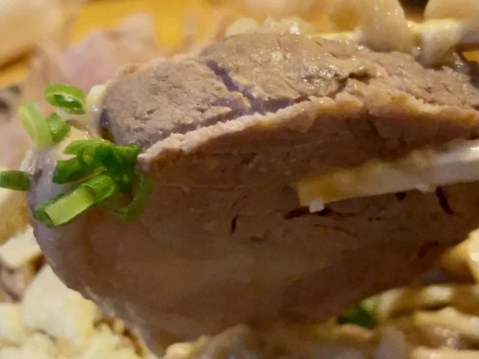 ボリューム満点のチャーシュー