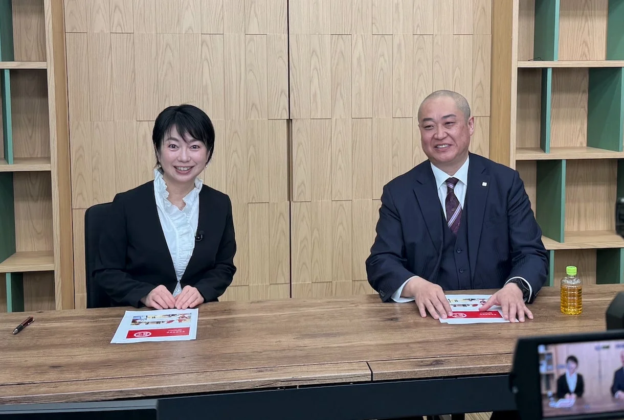 インタビューの様子