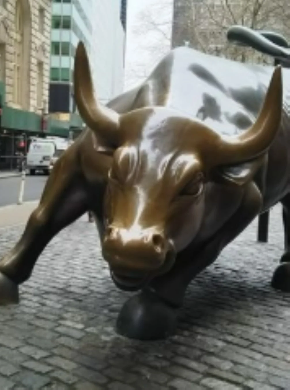 ウォール街のチャージング・ブル