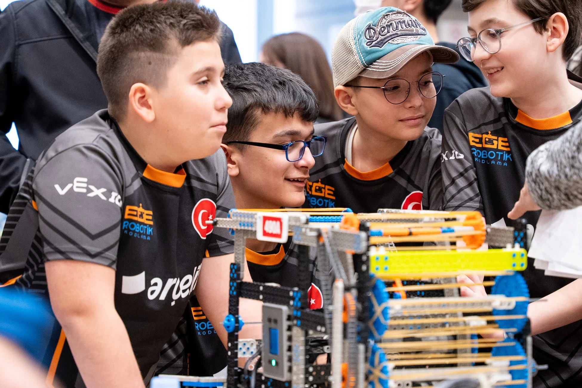 VEX IQの少年たち