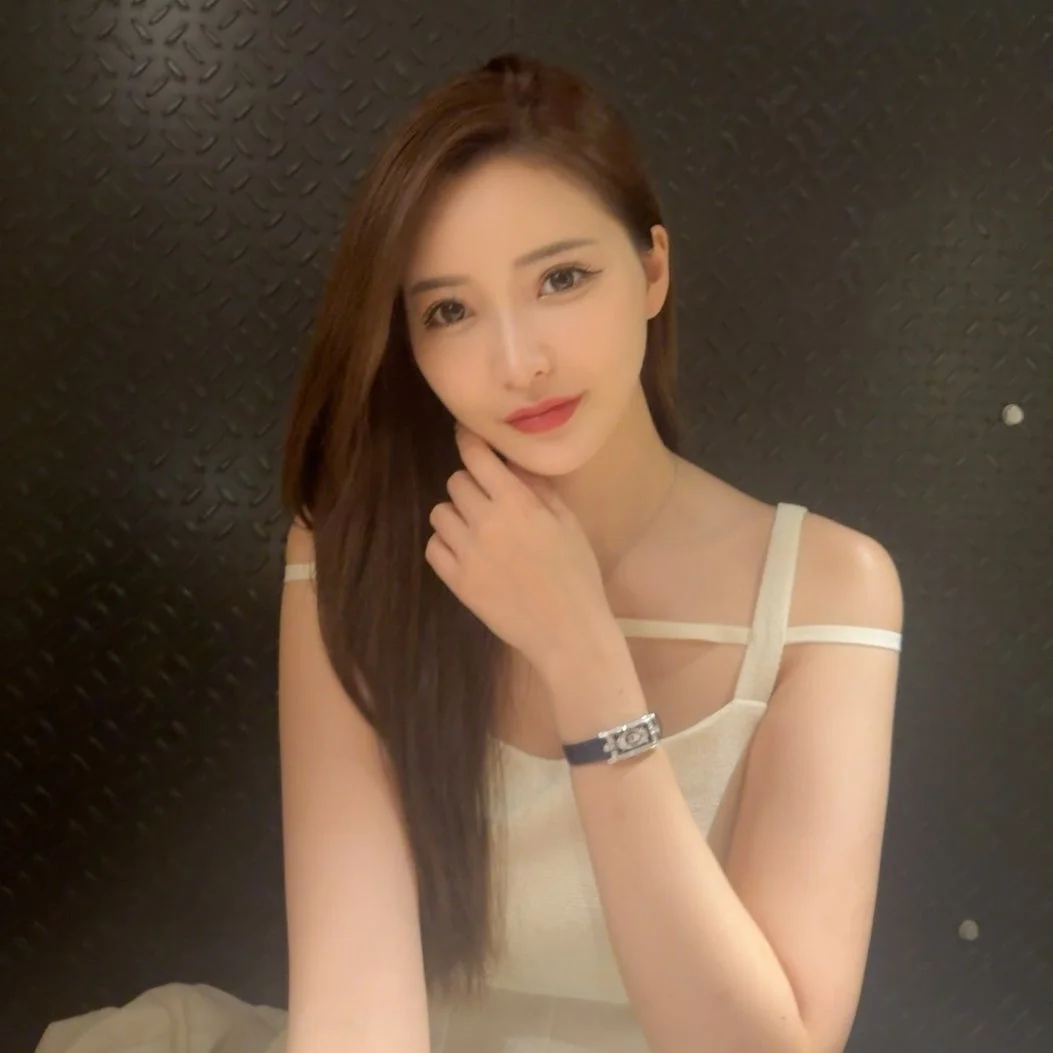 青柳菜々さんのポートレート