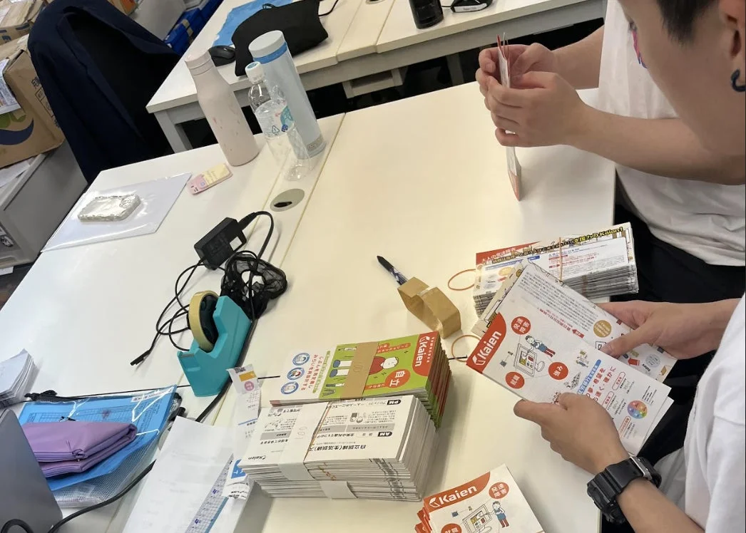 就職支援の準備をするスタッフ