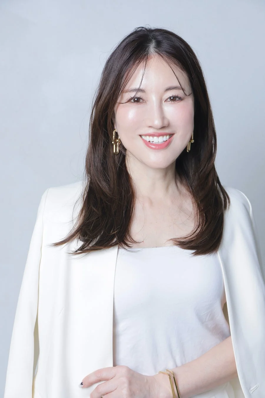 岡田実子氏のポートレート