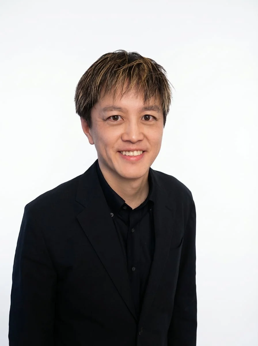 井上裕介氏