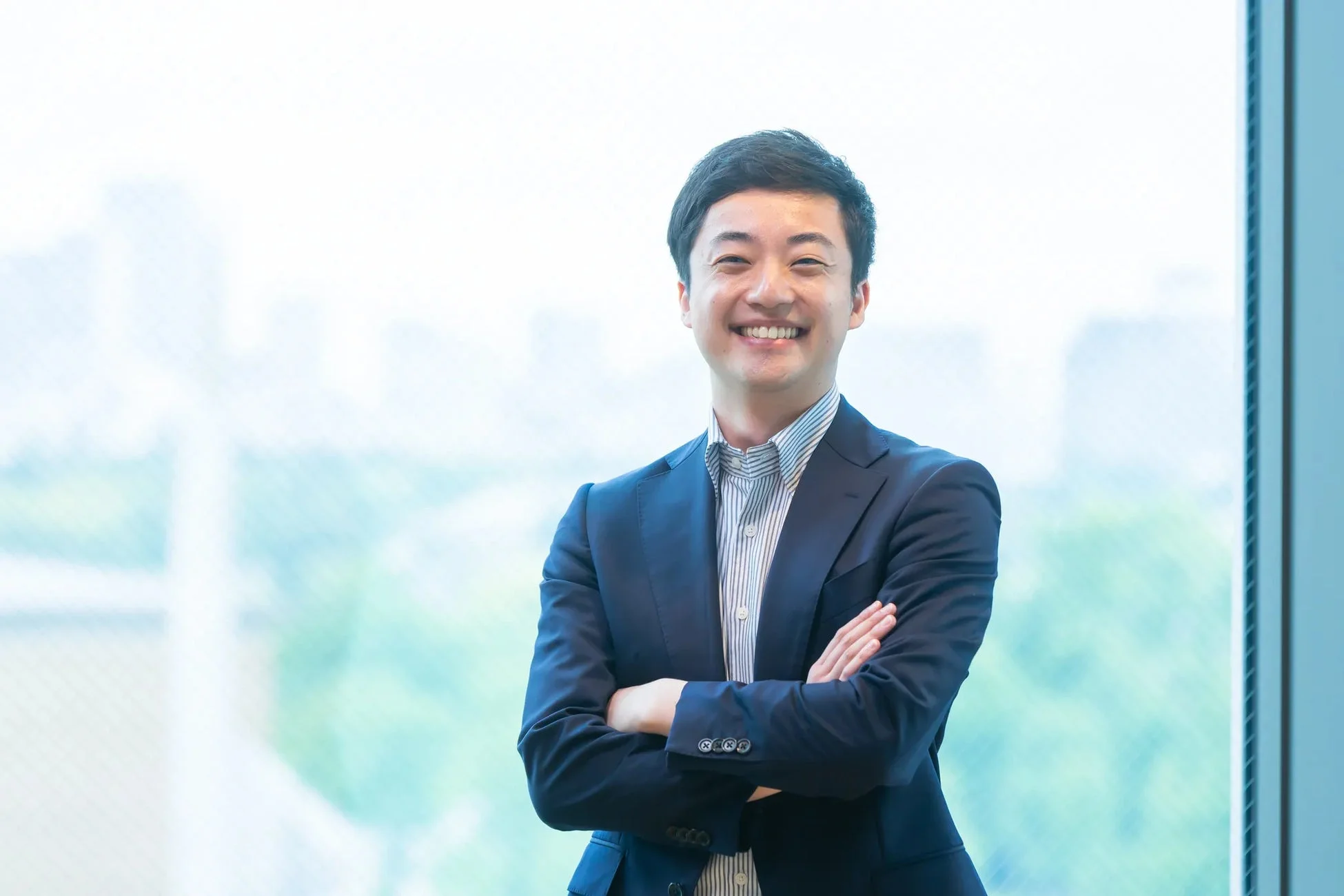 荒井俊亮 氏