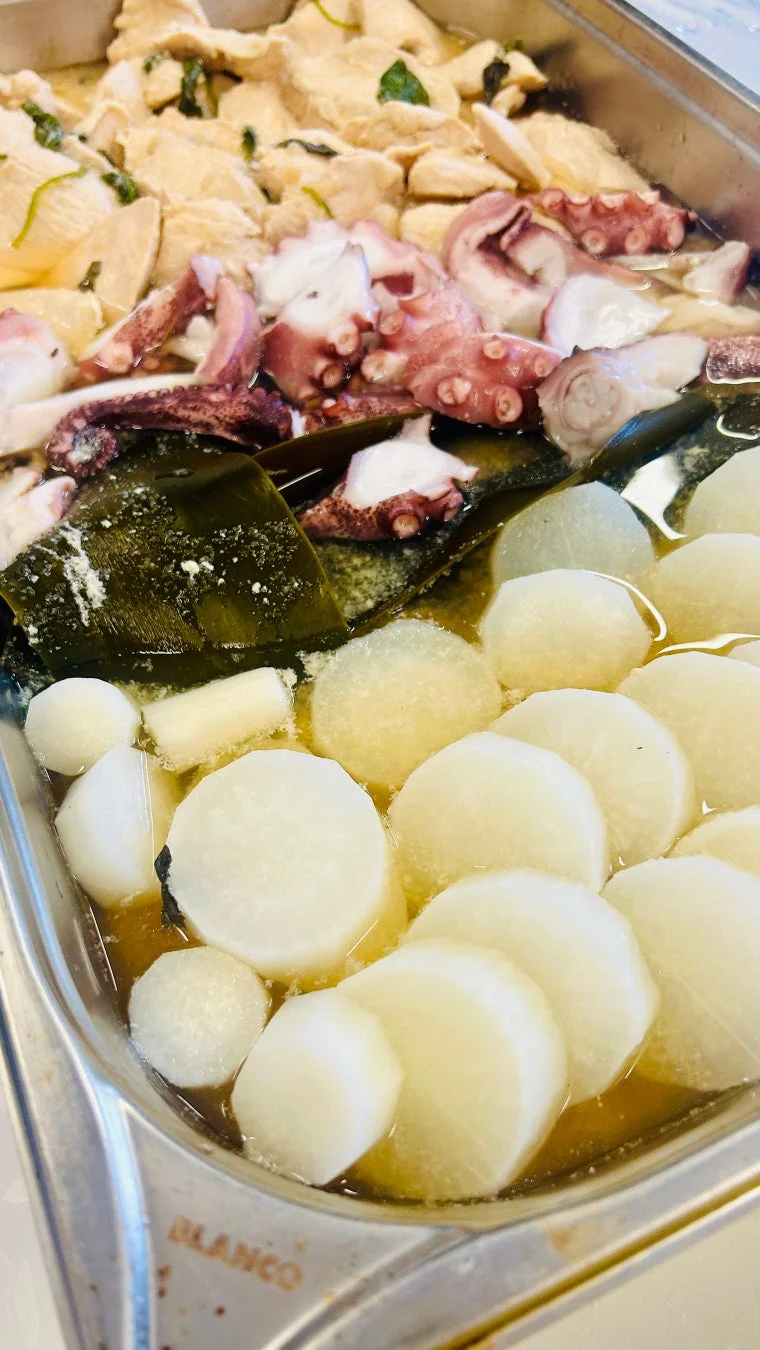 大根、タコ、昆布の煮物