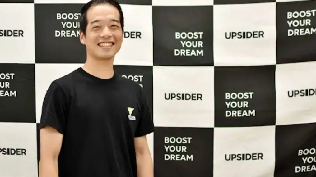 UPSIDERの男性