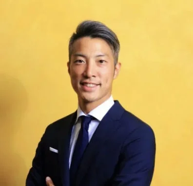 秦 卓民氏