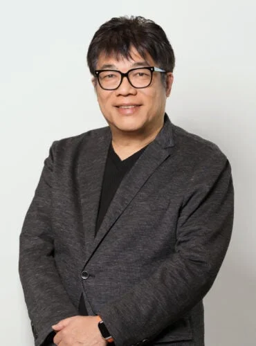人物,男性,笑顔,眼鏡,ジャケット,ビジネス,ポートレート,アジア人,スマートウォッチ