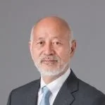 及川 謙 氏