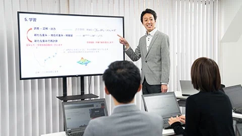 セミナーで学習する様子