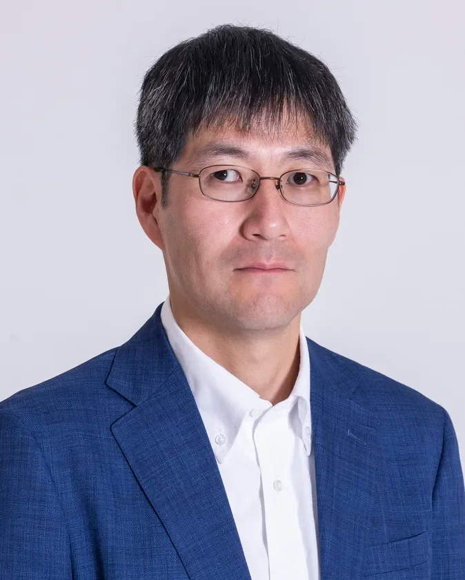 著者近影:横田 健一
