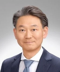 室谷健一郎氏のポートレート